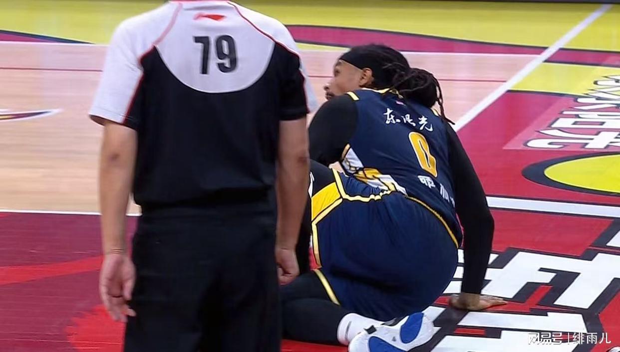 德州扑克规则-不装了！萨林杰离队已成定局，广东队锁定护框型蓝领大外援！