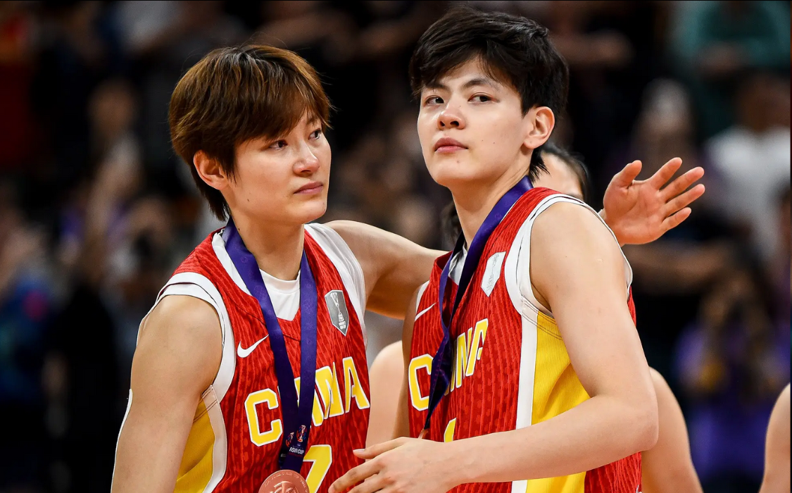 德州扑克官网-“叛逃”至NBL1联赛？女篮队长声援姐姐，或是对宫鲁鸣的无声抗争